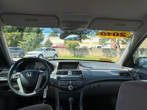 Used 2010 Honda Accord LX-P image 17