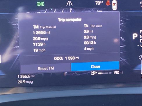 Used 2025 Volvo XC90 B6 Core w/ Protection Package Premier image 22