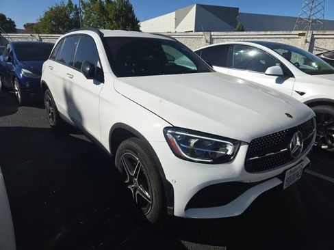 Used 2022 Mercedes-Benz GLC 300 4MATIC image 1