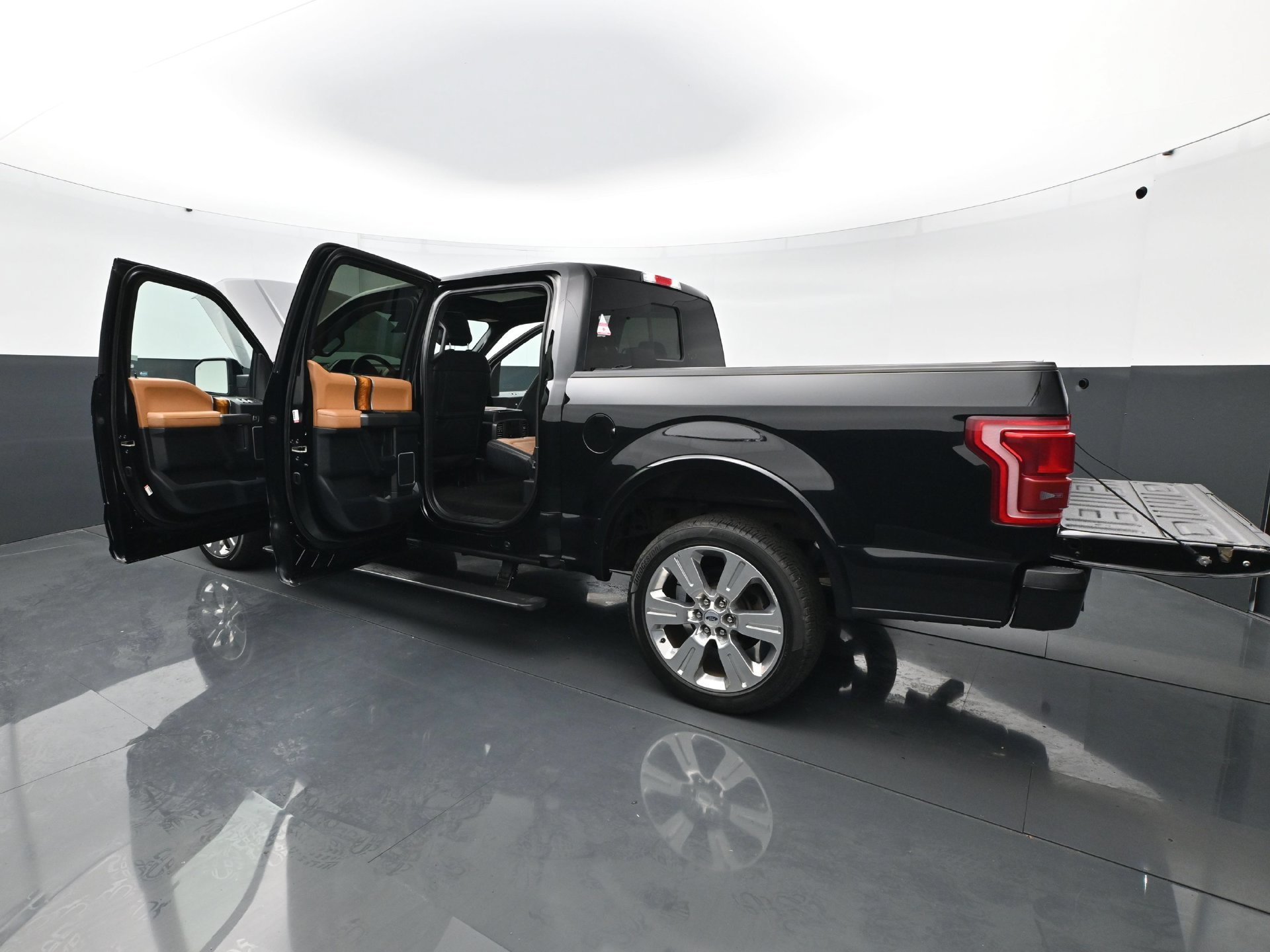Used 2017 Ford F150 Limited AWD/4WD image 33