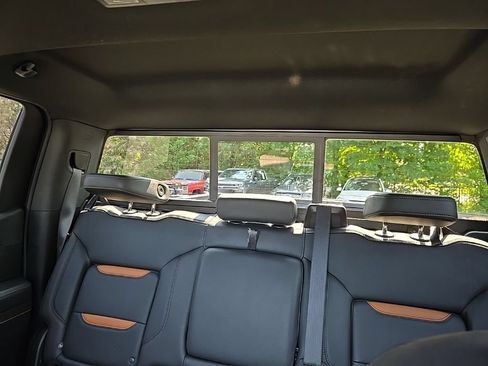 Used 2025 GMC Sierra 1500 AT4 w/ AT4 Premium Package AWD/4WD image 51