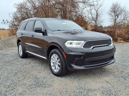 Used 2024 Dodge Durango SXT image 24