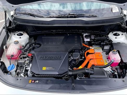 Used 2023 Kia Niro EX image 9