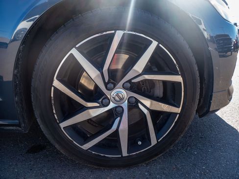 Used 2020 Volvo S60 T5 Momentum image 10