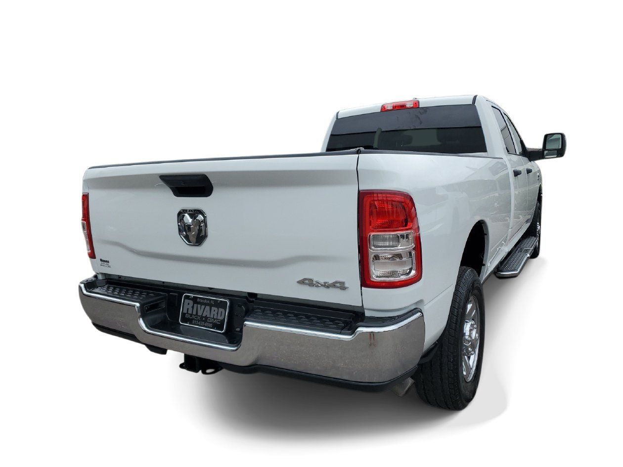 Used 2023 RAM 2500 Tradesman w/ Chrome Appearance Group AWD/4WD image 4