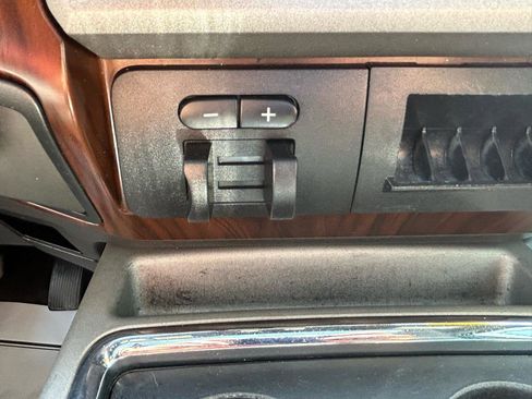 Used 2014 Ford F350 Lariat AWD/4WD image 28