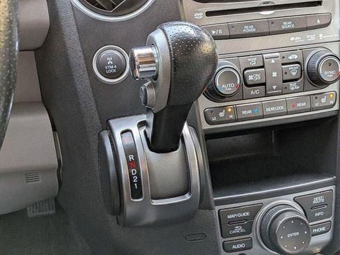 Used 2015 Honda Pilot Touring image 19