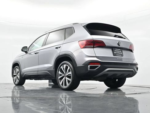 Used 2024 Volkswagen Taos SE FWD image 21