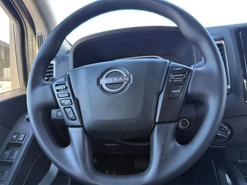 Certified 2024 Nissan Frontier SV image 12