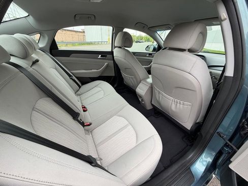 Used 2016 Hyundai Sonata SE FWD image 18