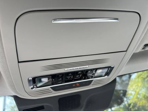 New 2026 Lincoln Navigator L Black Label w/ Black Label Special Edition AWD/4WD image 27