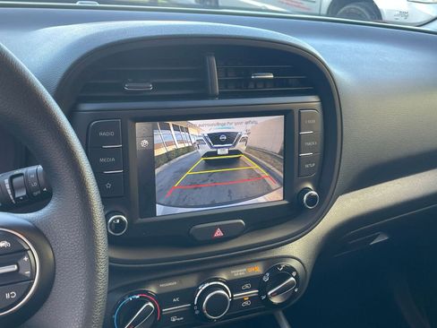Used 2025 Kia Soul LX w/ LX Technology Package image 22