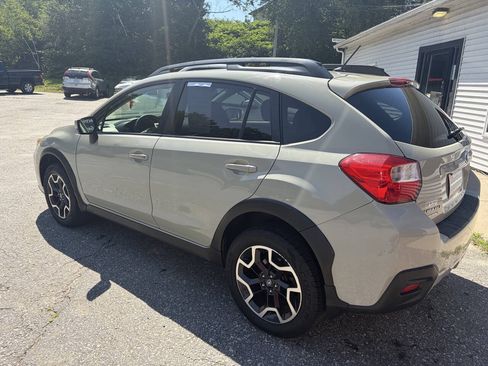 Used 2016 Subaru Crosstrek 2.0i Premium AWD/4WD image 6