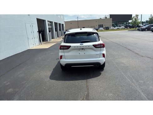 Used 2024 Ford Escape ST-Line AWD/4WD image 5