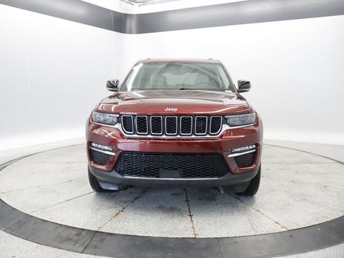 Used 2022 Jeep Grand Cherokee Limited AWD/4WD image 10