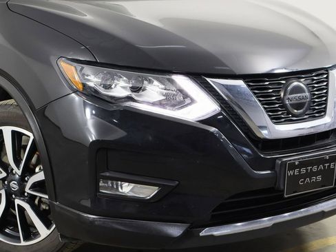 Used 2019 Nissan Rogue SL w/ Premium Package image 40