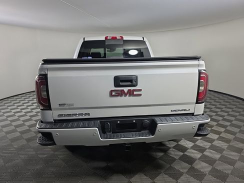 Used 2016 GMC Sierra 1500 Denali w/ Denali Ultimate Package image 4