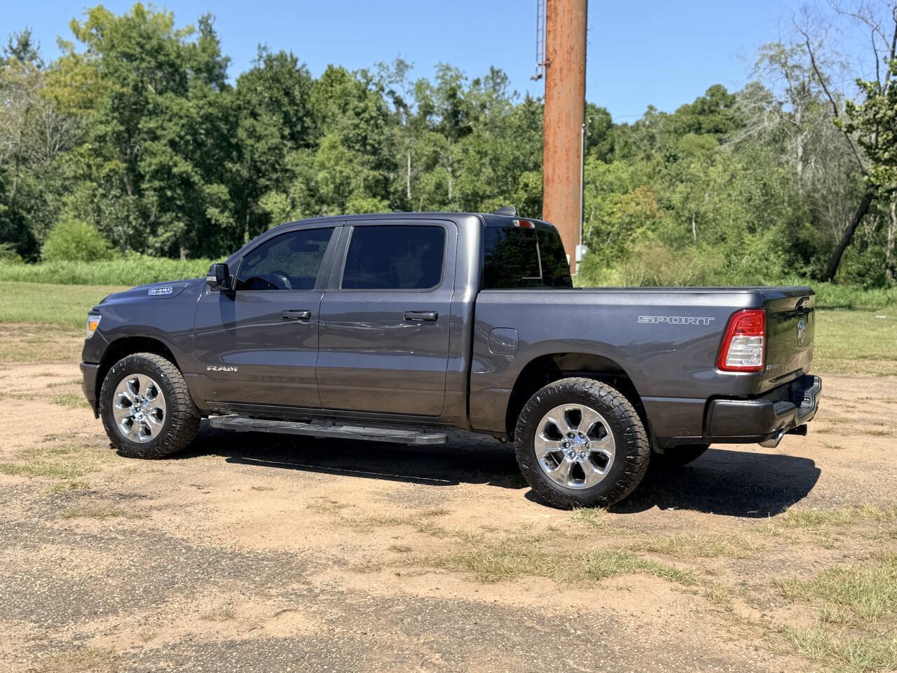 Used 2022 RAM 1500 Big Horn RWD image 3
