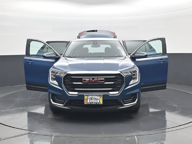 Certified 2024 GMC Terrain SLE FWD image 31