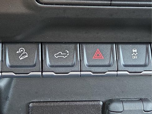 Certified 2019 Chevrolet Silverado 1500 Custom Trail Boss w/ Custom Convenience Package image 19