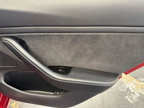 Used 2017 Tesla Model 3 RWD image 9