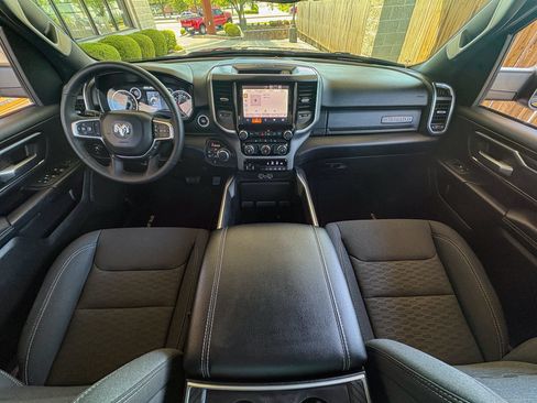 Used 2025 RAM 1500 Big Horn AWD/4WD image 28