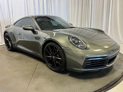 Used 2024 Porsche 911 Carrera RWD image 47