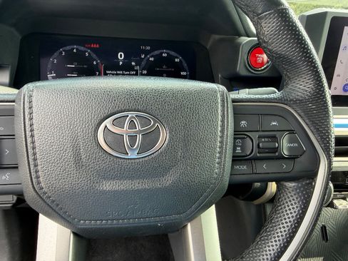 Used 2024 Toyota Tacoma TRD Off-Road AWD/4WD image 24