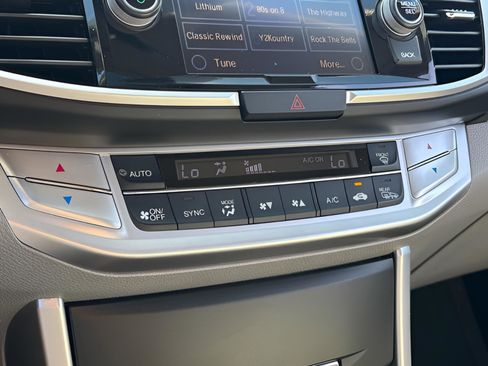 Used 2014 Honda Accord EX-L image 20