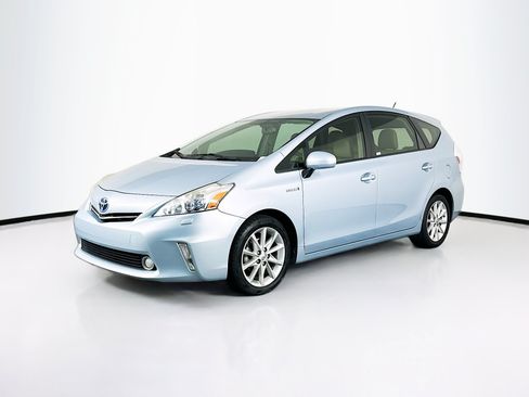 Used 2012 Toyota Prius V Five FWD image 3