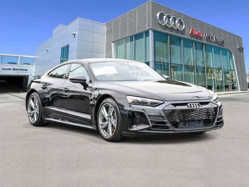 Used 2023 Audi e-tron GT Premium Plus AWD/4WD image 5