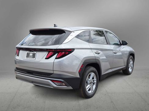 New 2026 Hyundai Tucson SE FWD image 8