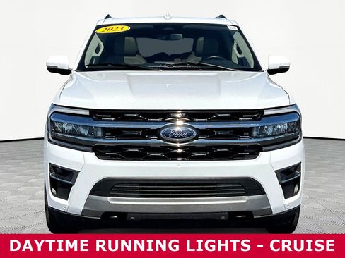 Used 2023 Ford Expedition Limited AWD/4WD image 2
