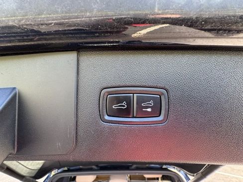Used 2019 Porsche Cayenne image 11