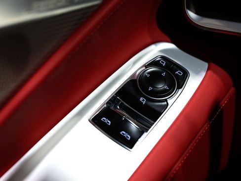 Used 2023 Chevrolet Corvette Stingray Preferred Cpe w/ Z51 Performance Package RWD image 35