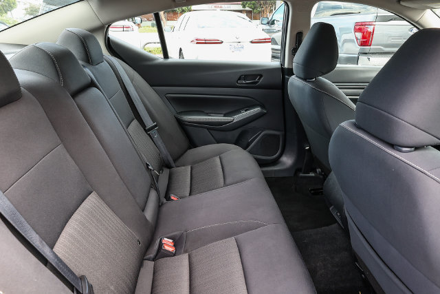 Used 2025 Nissan Altima 2.5 SV FWD image 20