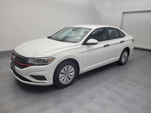 Used 2019 Volkswagen Jetta S w/ Driver Assistance Package FWD image 2