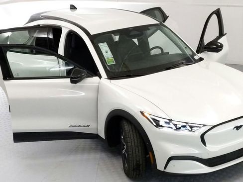 New 2024 Ford Mustang Mach-E Select w/ Comfort Package Lite image 21