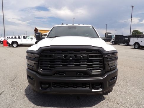 Used 2025 RAM 3500 Tradesman AWD/4WD image 12