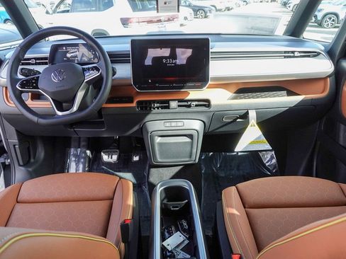 New 2025 Volkswagen ID. Buzz Pro S image 24