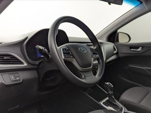 Used 2021 Hyundai Accent SEL image 23