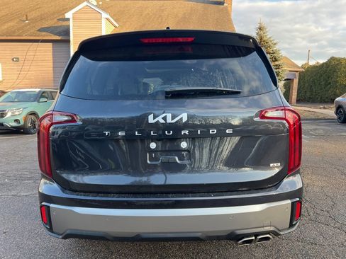 New 2025 Kia Telluride S image 3