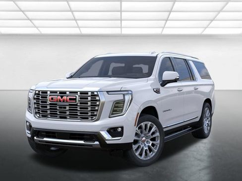 New 2026 GMC Yukon XL Denali w/ Denali Reserve Package AWD/4WD image 7