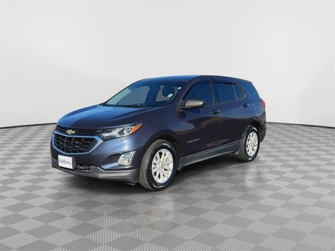 Used 2019 Chevrolet Equinox LS image 4