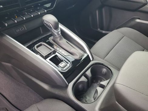 Used 2024 Chevrolet Colorado LT w/ LT Convenience Package II RWD image 19
