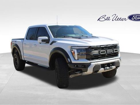 Used 2025 Ford F150 Raptor image 3