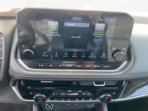 Used 2023 Nissan Rogue SL w/ SL Premium Package image 7