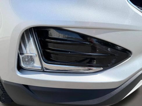 Used 2019 Ford Edge SEL w/ Equipment Group 201A FWD image 11