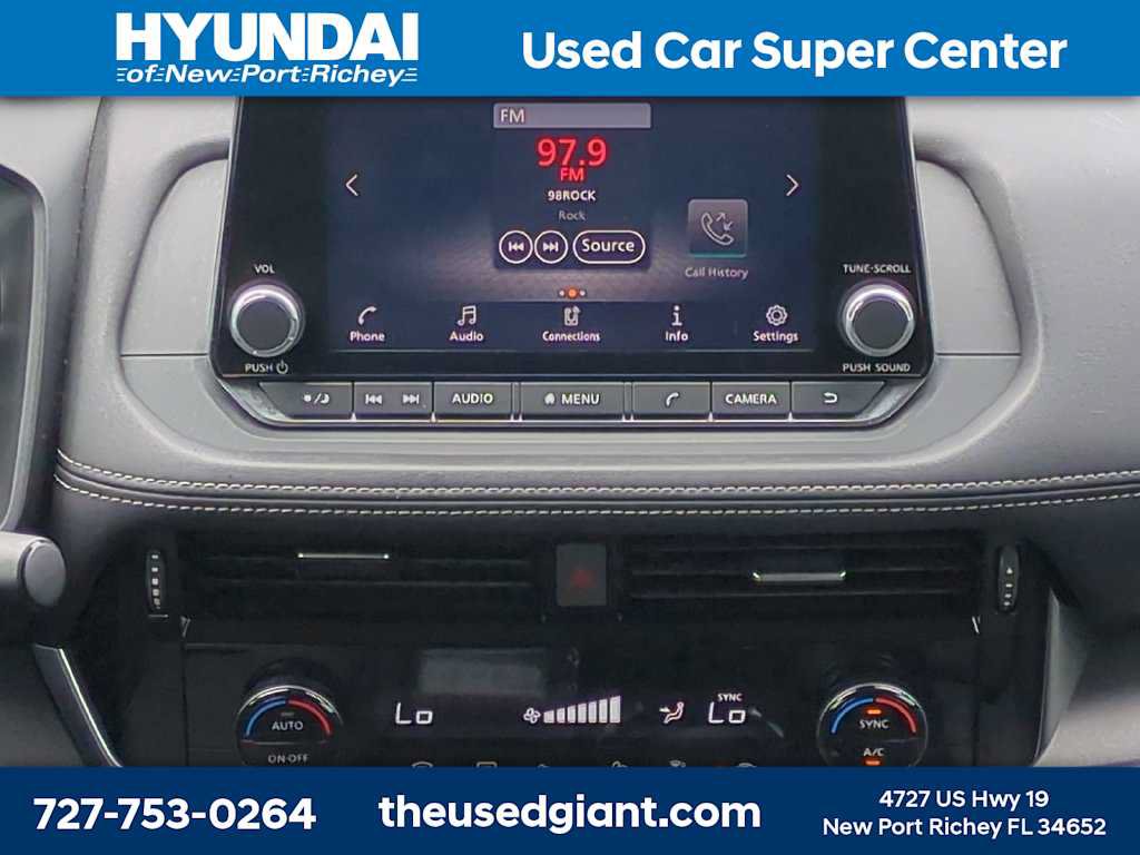 Used 2022 Nissan Rogue SV FWD image 19
