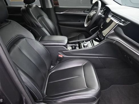 Used 2023 Jeep Grand Cherokee 4WD 4xe image 21